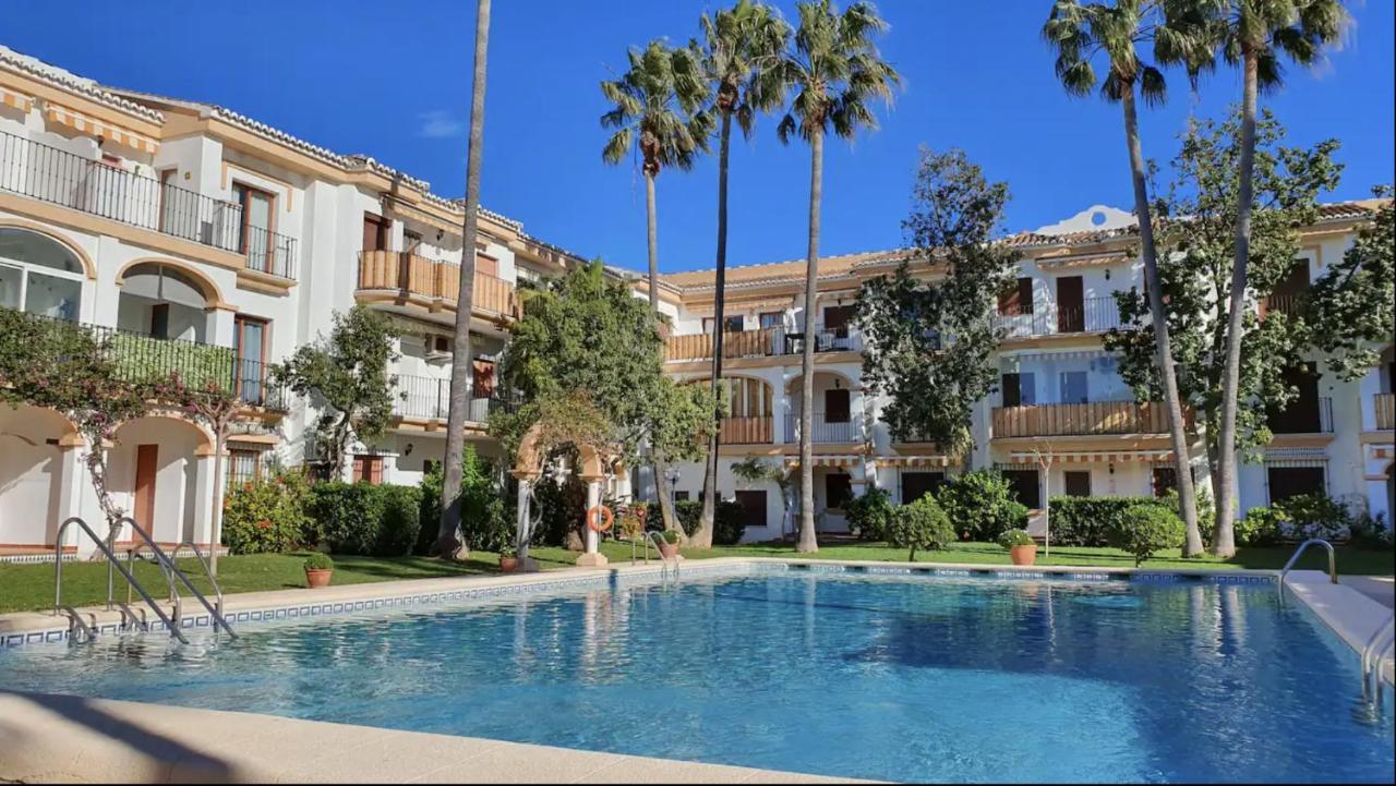 Lovely Apartment In Denia; El Patio エクステリア 写真